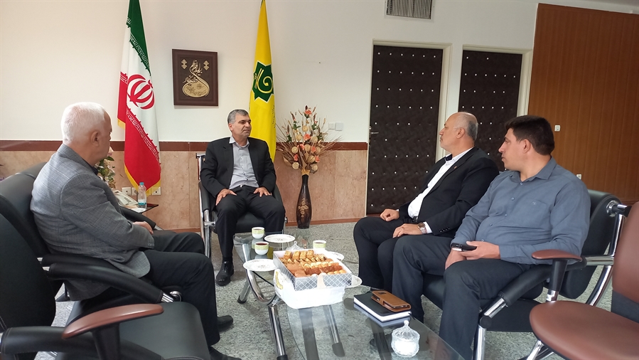 دیداربا مدیر عامل شرکت جوان سیر ایثار (عقد قرار داد حمل و نقل زائرین )